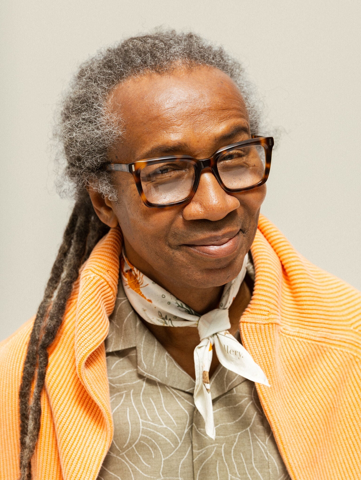 Modelshot / Ecru / Detail